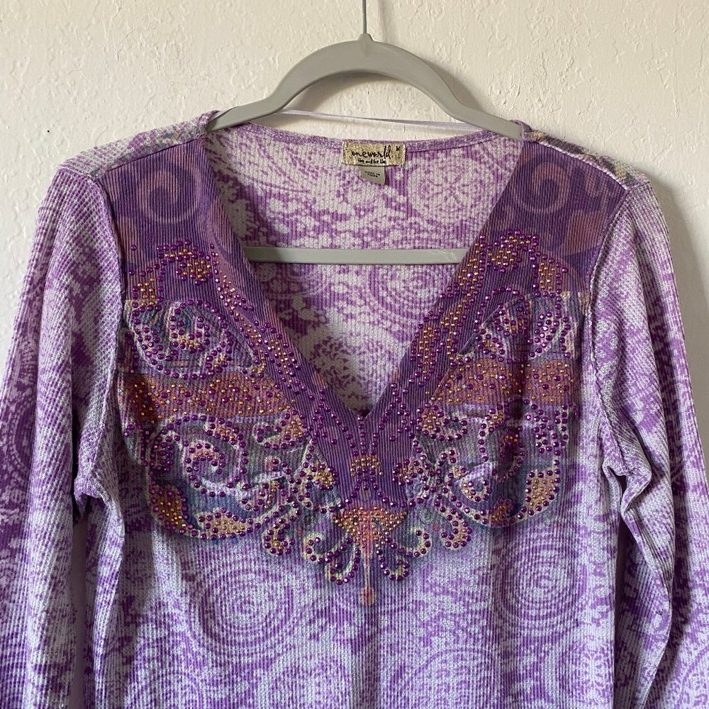 One World Womens Top Rhinestone Waffle Knit Boho Size M Purple Paisley Casual - Picture 2 of 11